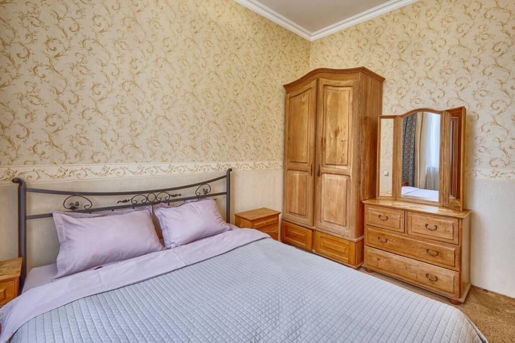 Apartment Near Bessarabsky Square Kiev Eksteriør bilde