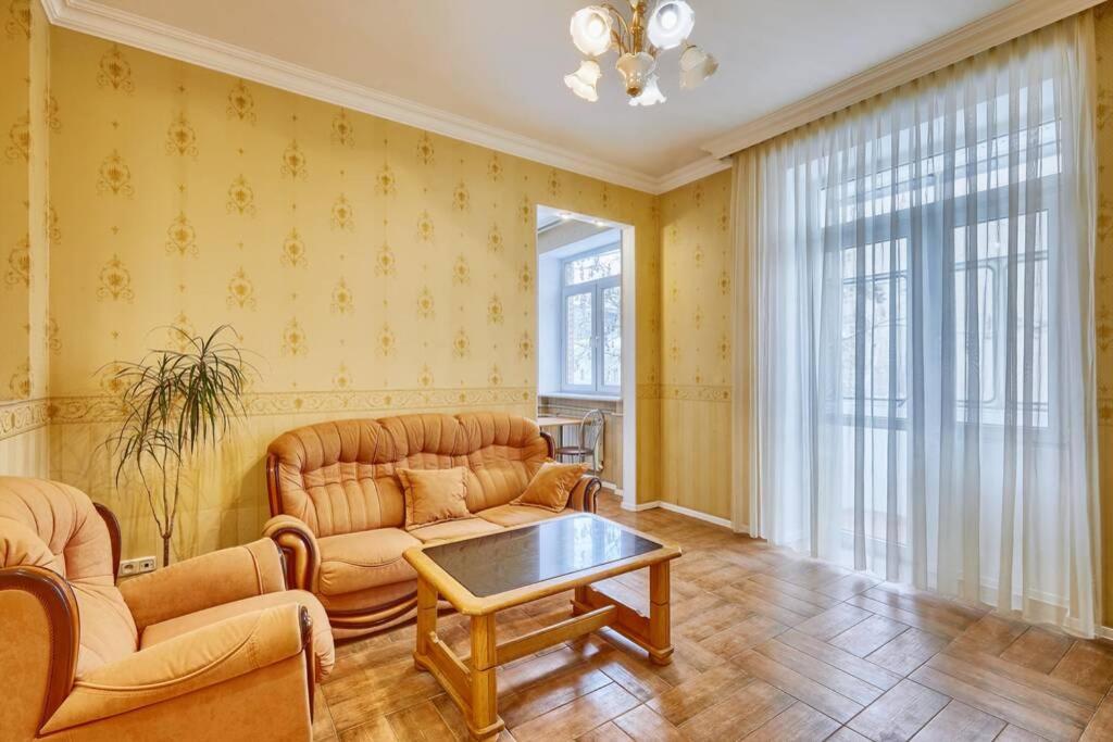 Apartment Near Bessarabsky Square Kiev Eksteriør bilde