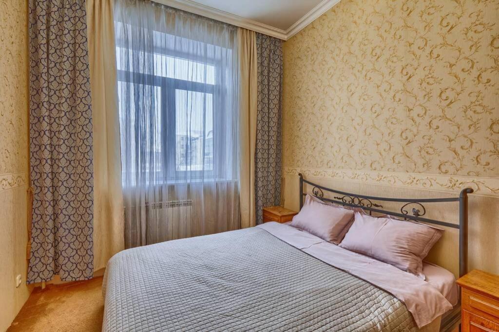 Apartment Near Bessarabsky Square Kiev Eksteriør bilde