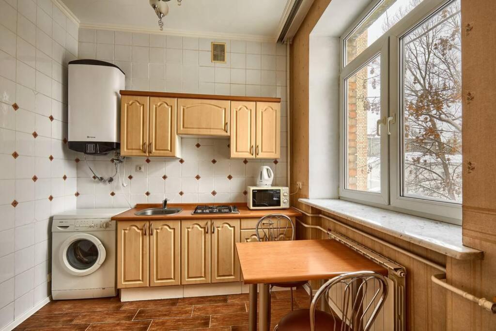 Apartment Near Bessarabsky Square Kiev Eksteriør bilde