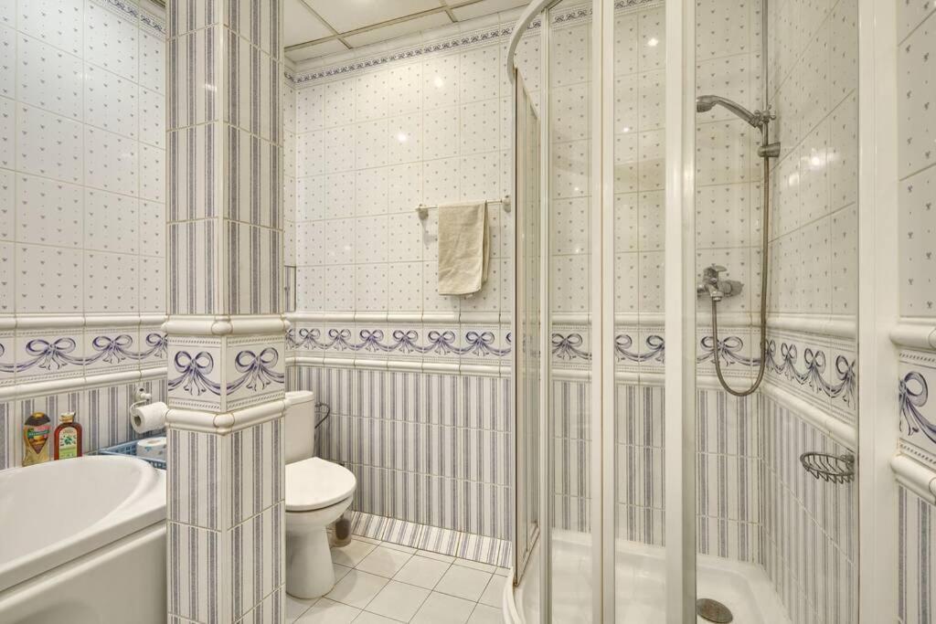 Apartment Near Bessarabsky Square Kiev Eksteriør bilde