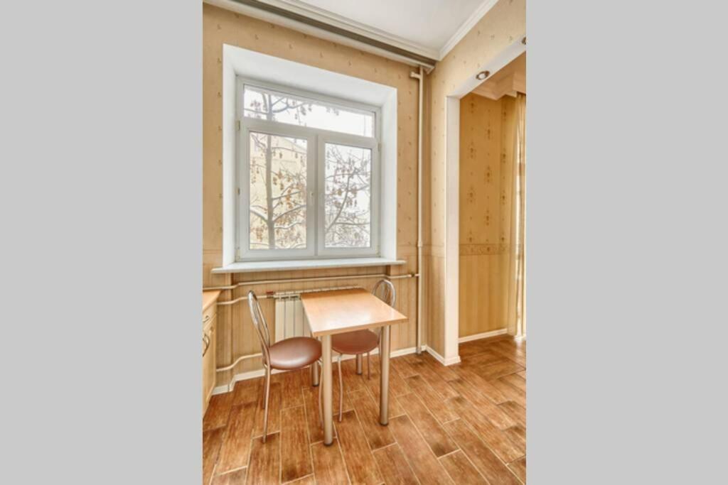 Apartment Near Bessarabsky Square Kiev Eksteriør bilde